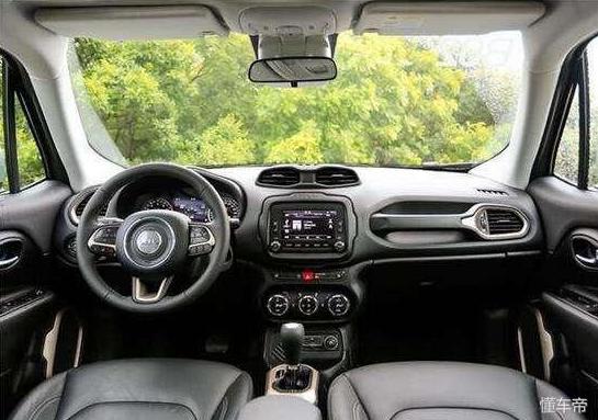 jeep自由侠2018款互动大屏高能版,jeep自由侠新款8万元suv