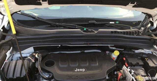 jeep自由侠2018款互动大屏高能版,jeep自由侠新款8万元suv