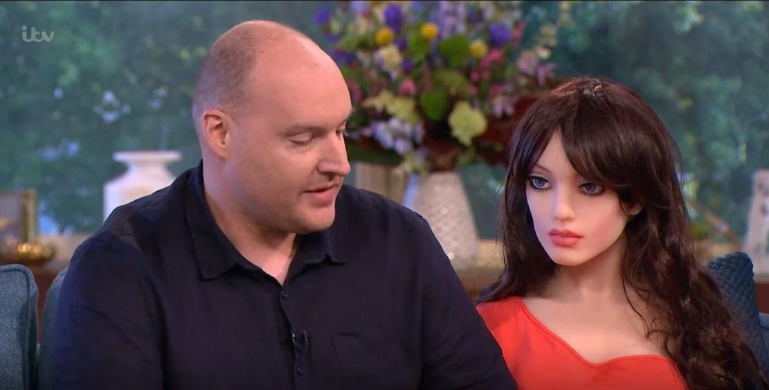 未来的仿生新型机器人,未来仿真机器人