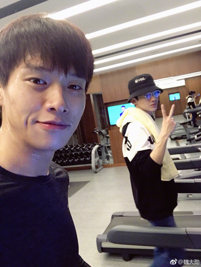 当魏大勋白敬亭井柏然在一起,当魏大勋遇到范丞丞和王源