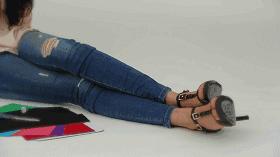 高跟鞋磨脚太累怎么办,高跟鞋磨沙不磨脚