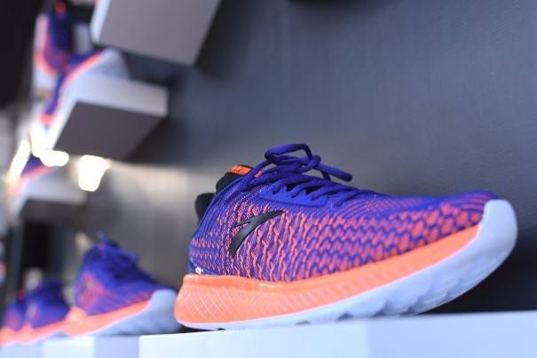 不做中国的耐克要做世界的李宁,安踏与耐克鞋哪款更好