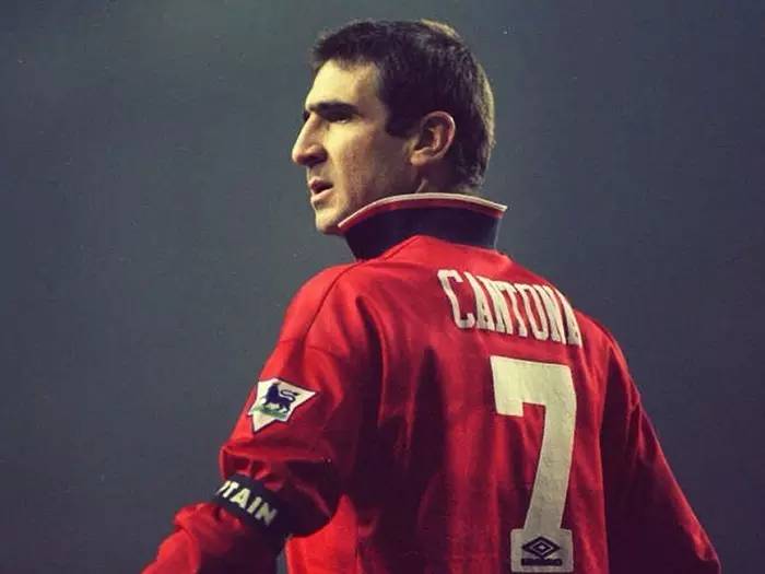 曼联时隔八年再捧足总杯冠军文案,有关于曼联的文案