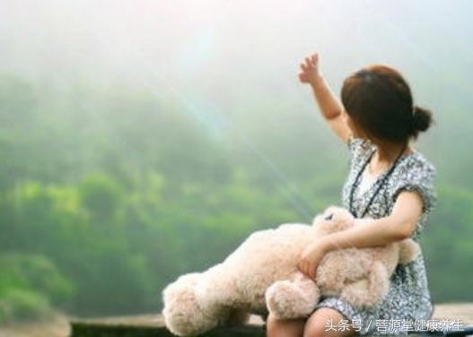 女人下腹部瘙痒是怎么回事,女人皮肤瘙痒警惕4种癌症