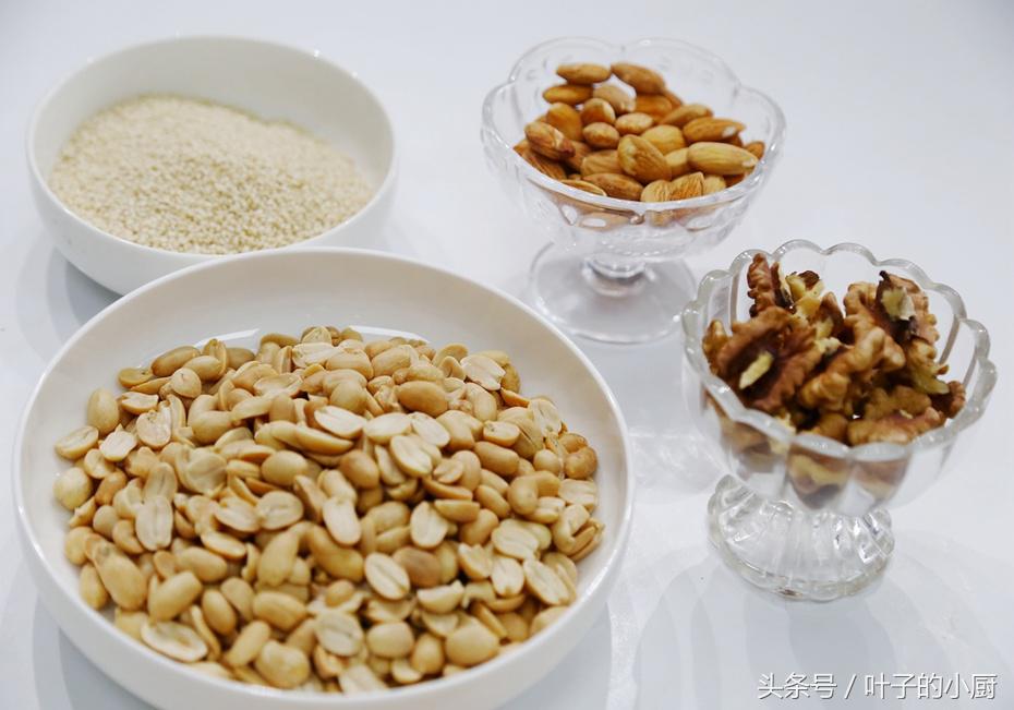 自制芝麻酱的正确方法,秘制芝麻酱的教程