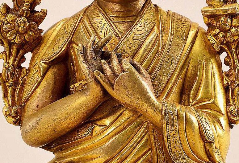 翡翠八大守护神男戴观音女戴佛,佩戴翡翠观音挂件寓意