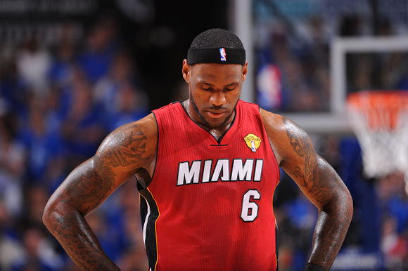 勒布朗詹姆斯的励志故事,关于勒布朗詹姆斯的励志作文