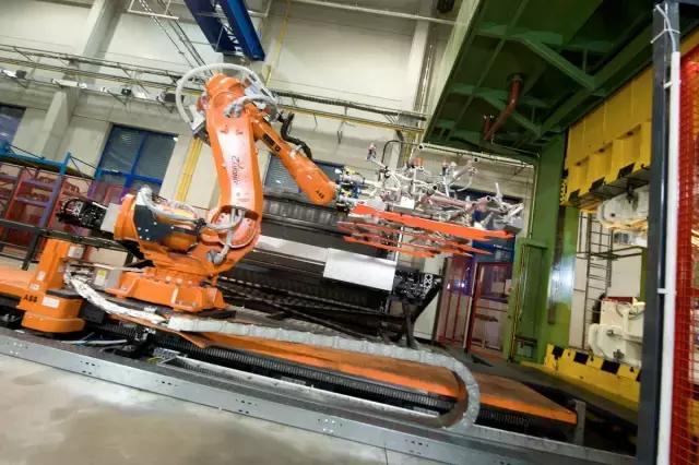 靠热冲压技术,这家企业从西班牙小公司做到全球领军!