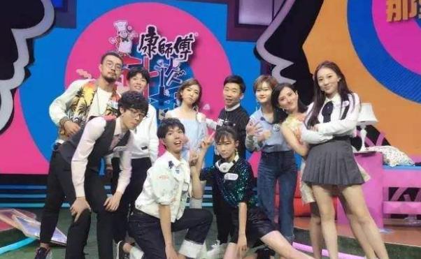 大学宿舍卧谈会,大学卧谈会