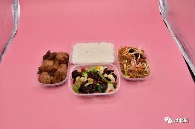 让北辰区老人吃的更舒服！每天15元，饭菜送到家~