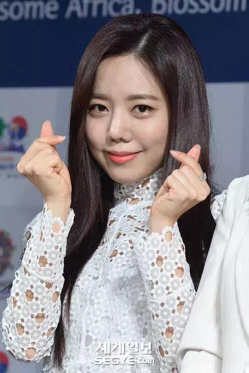 韩国明星整容整完开挂般的人生,整容整毁的韩国女星