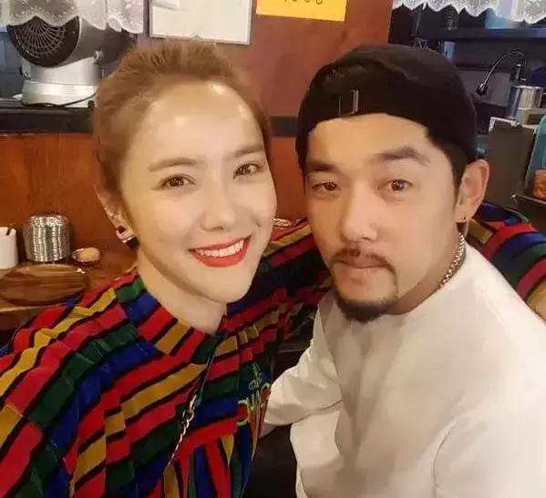 韩国明星整容整完开挂般的人生,整容整毁的韩国女星