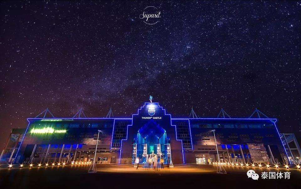 盘点：炼尸房边、大海之滨和群山环绕的泰国十大神奇球场