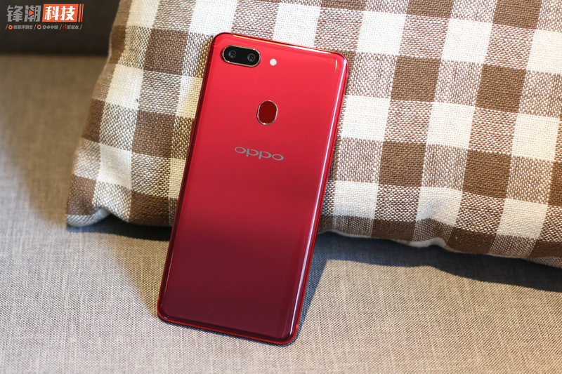 oppor15梦镜版星云渐变,oppor15渐变色怎么样