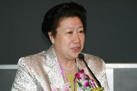 55岁大妈靠易拉罐年收入80亿,靠卖易拉罐年入百亿