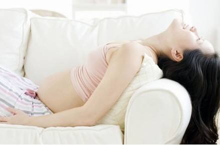 孕妈容易流鼻血是什么原因造成的，该如何预防呢