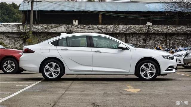 一箱油能跑1000公里以上的车排名,一箱油跑1000公里的车型推荐