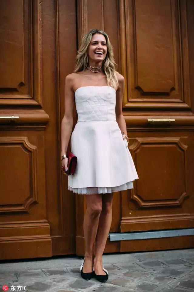 零高度的时髦早春平底鞋,想要穿得时髦又不刻意