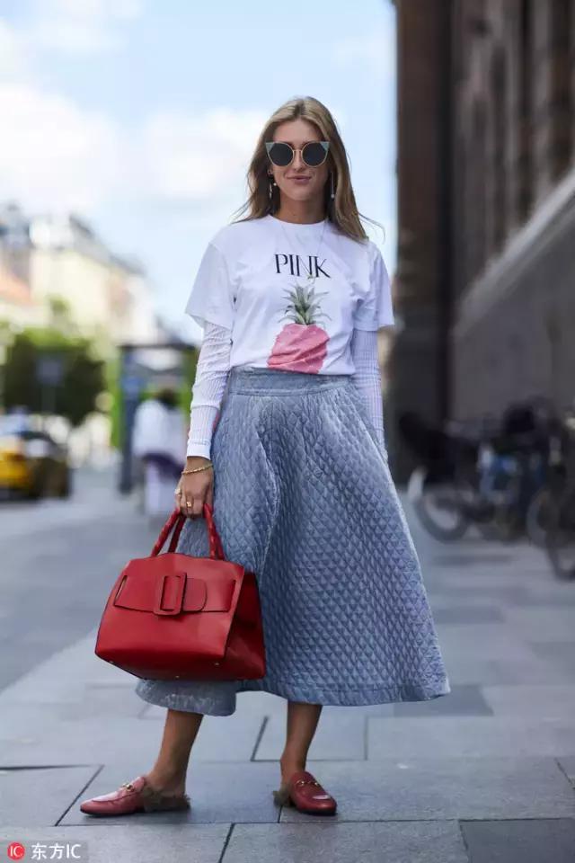 零高度的时髦早春平底鞋,想要穿得时髦又不刻意