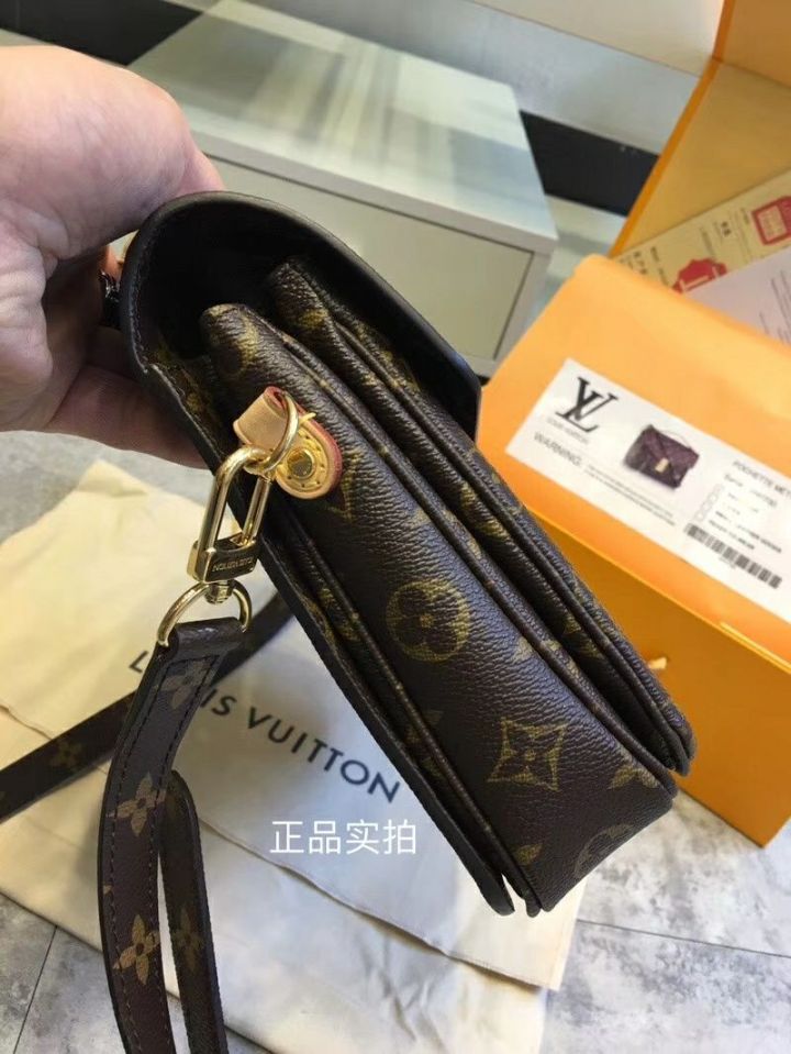 为什么lv的包这么丑还这么贵,真正的lv包是怎么样的