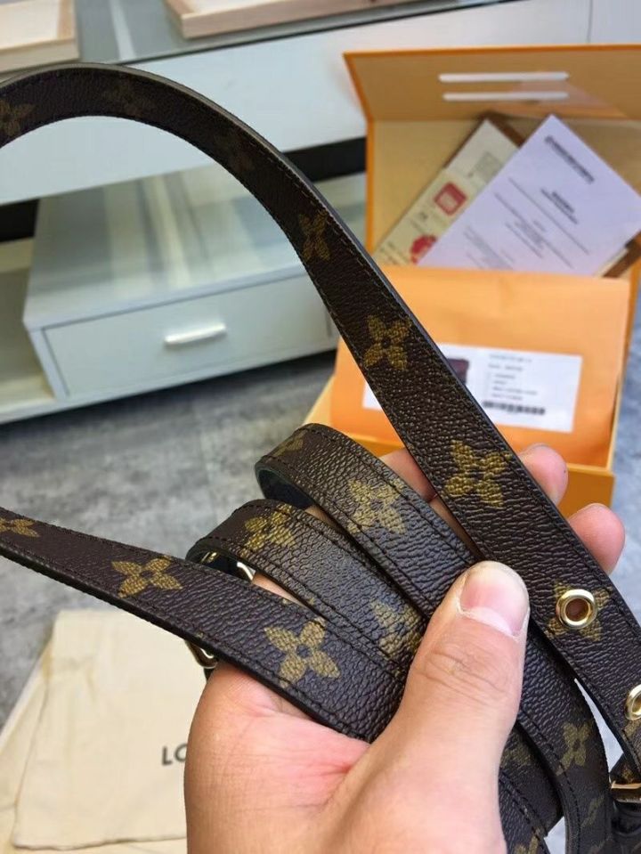 lv包包仿的有啥区别,行家鉴定lv是真的吗