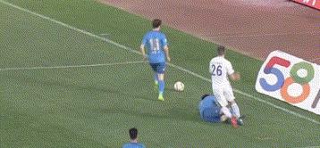 足球禁赛重回赛场,足球比赛球员被禁赛