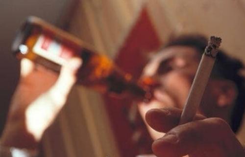 为什么守门员很少喝水,守门员为什么老是喝水