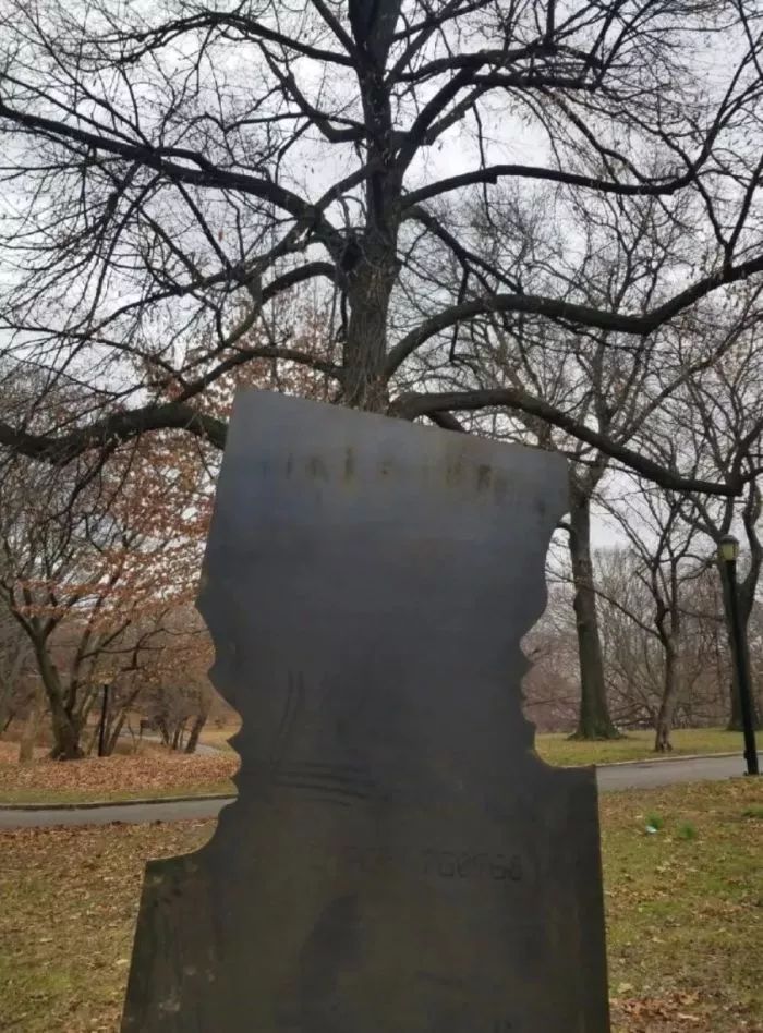 纽约公共艺术作品指南，在不经意间遇上艺术