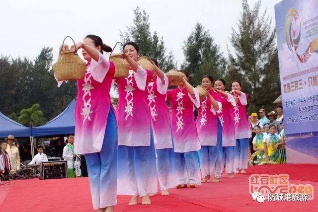 人真多！要挤爆金滩了，防城港再一次嗨翻了！