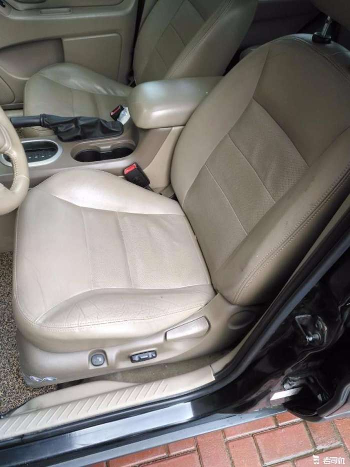 福特翼虎外观大气车厢舒适性极高,2019款顶配版福特翼虎