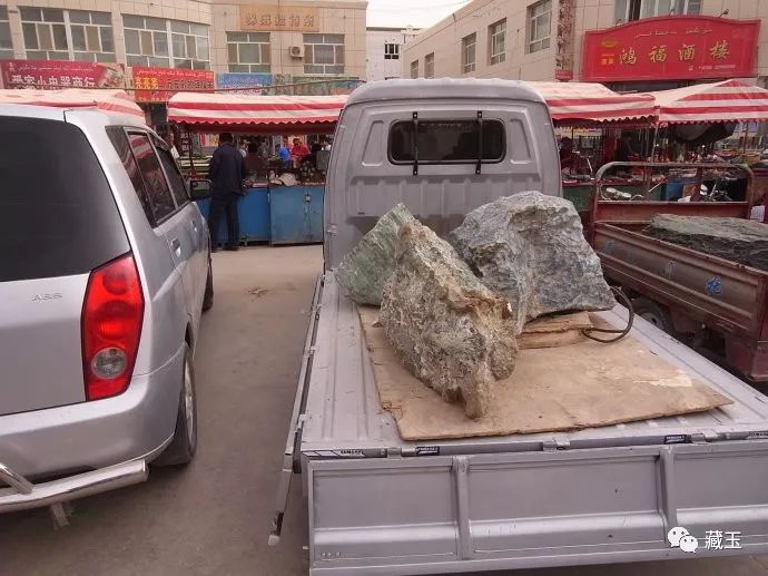 俄料和且末料哪个厉害,俄料跟且末料哪个更值得入手