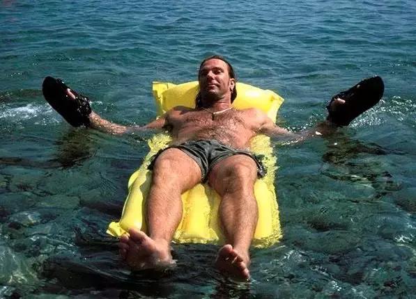 原来留学妹子们心心念念的美容神器，在直男眼中这么不可描述