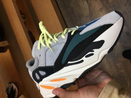 我冒着生命危险暗访了定价1999元的山寨YEEZY订货会