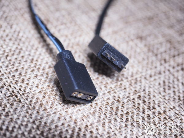 Zen+启动！船新组合RyzenR72700X+华硕ROGX470F—RGB开箱