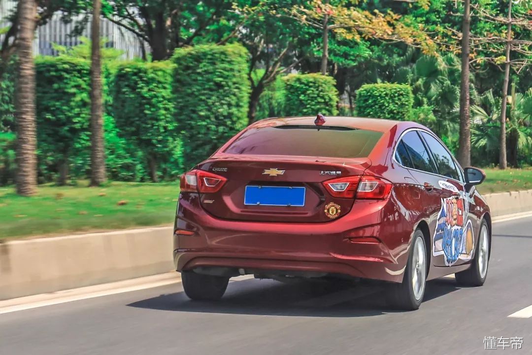 16年新款雪佛兰科鲁兹1.5手动配置,雪佛兰科鲁兹2016款1.5的怎么样