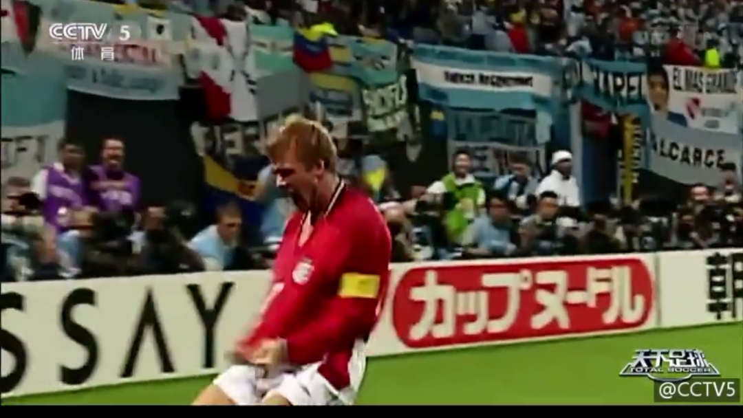 鹿晗谈足球视频,鹿晗足球大秀集锦