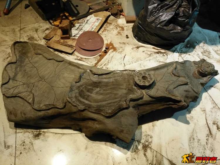 遵义金丝楠阴沉木茶台主人椅,金丝楠阴沉木自然造型茶台