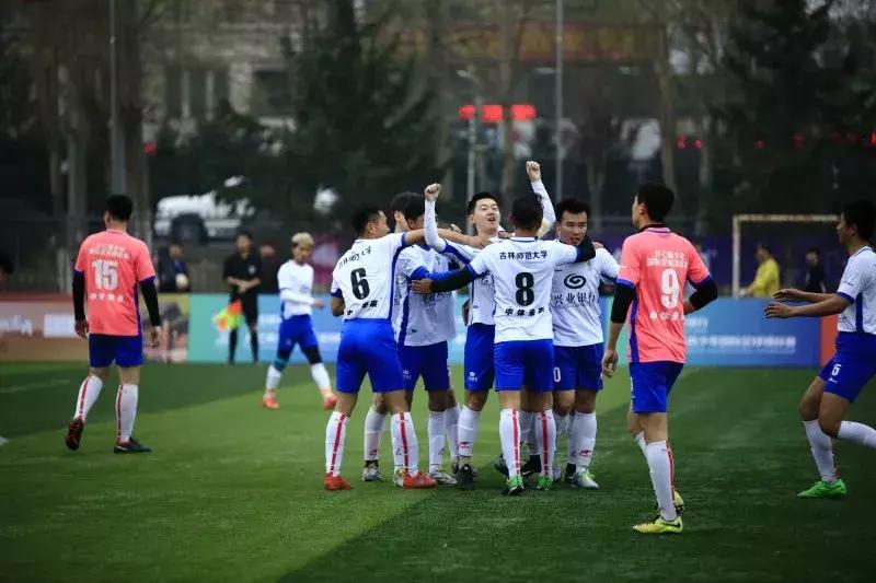 每个热爱足球的人都有自己的心,人为什么热爱足球