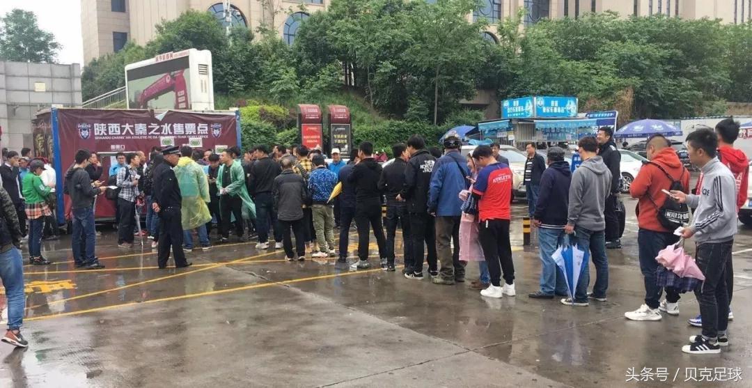 致敬“陕西红”和“南通蓝”，中乙联赛最好的两张名片