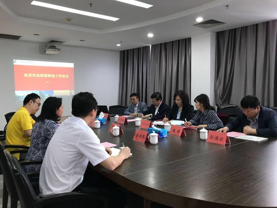 国润国际教育陪同韩南大学代表团一行拜访广东轻工职业技术学院
