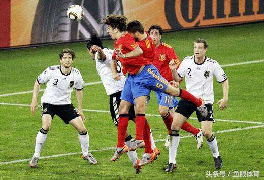 坚守与创新结尾,16年足坛回顾