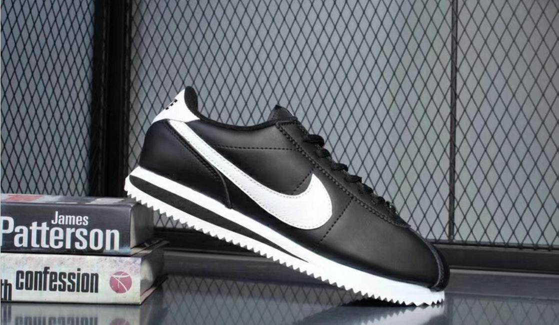 nike阿甘鞋经典款,nike历史上配置最高的球鞋