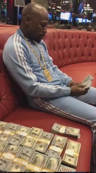 梅威瑟捷克豹手表,世界上最富有的拳王梅威瑟炫富