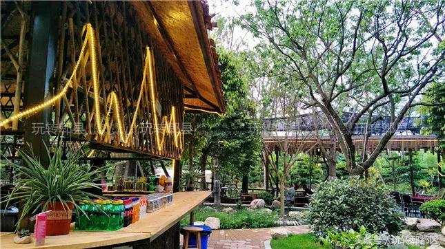 又一家高颜值花园音乐烤吧入驻郫都，趁五一快去痛快的搓一顿吧！