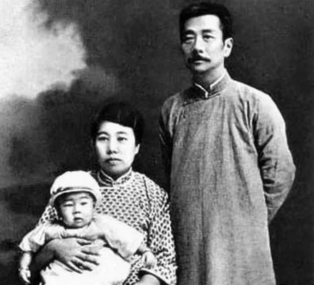 鲁迅很多人不知道的成就,鲁迅家庭背景和评价