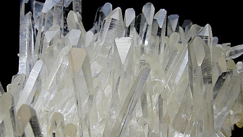 如何分辨天然水晶和人工水晶,人造水晶和天然水晶眼镜如何区别