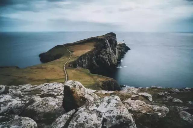 仗剑走天涯刀光剑影,刀光剑影走江湖的诗词