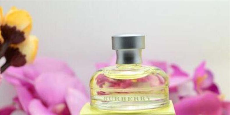 有哪些让人闻着上瘾的男士香水,一闻就难以忘记的男士香水