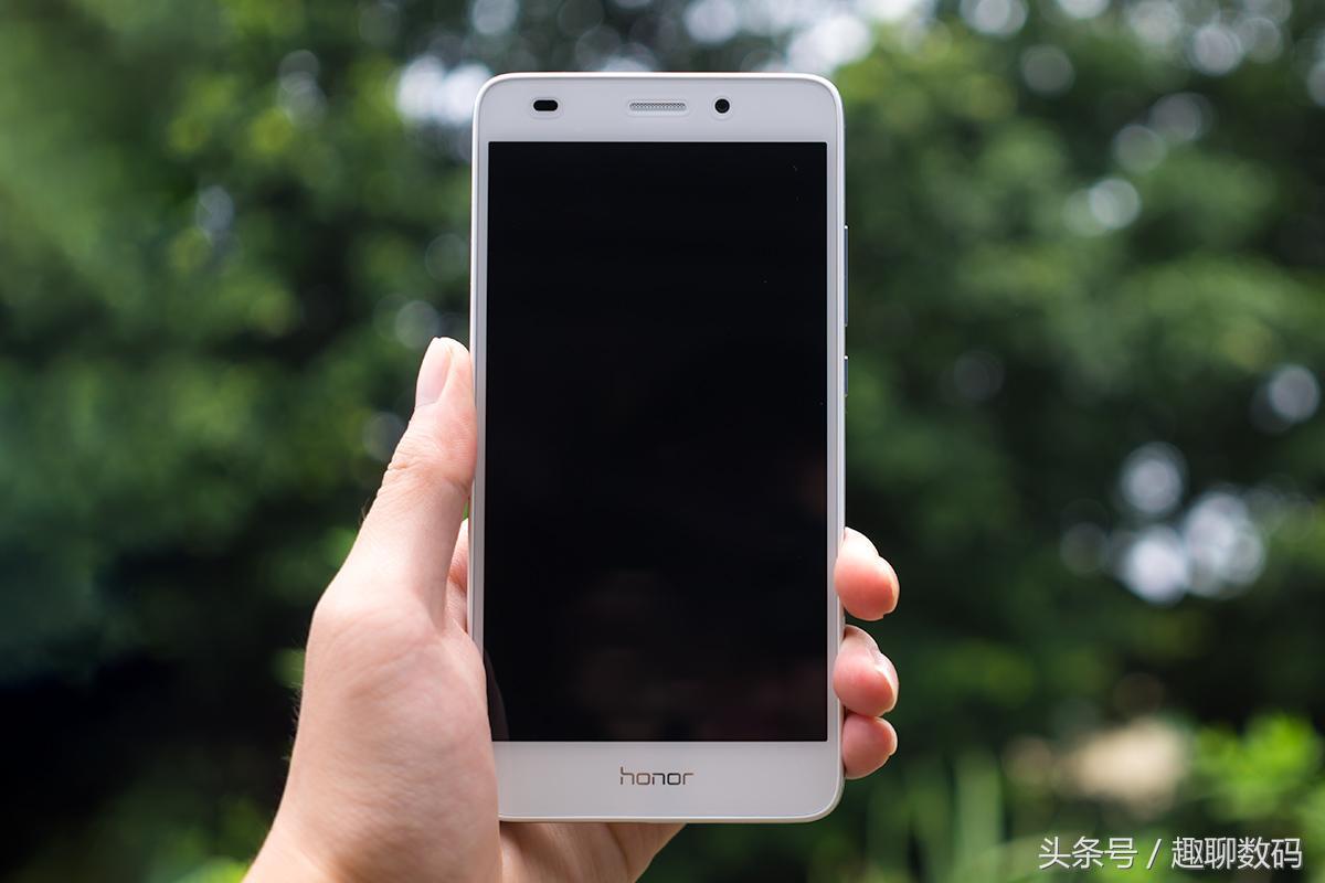 荣耀畅玩5c更换屏幕视频,荣耀畅玩5c屏幕总成更换教程