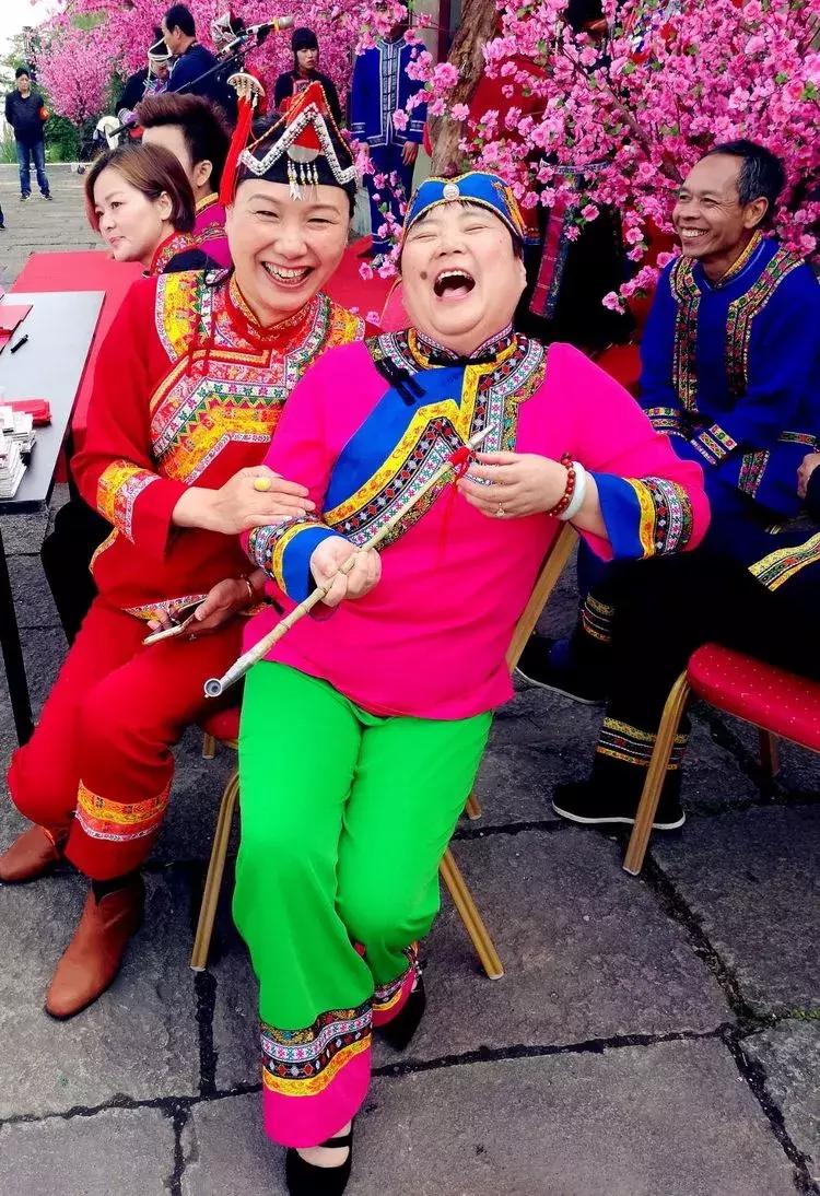 鐣叉棌椋庢儏鎽勫奖,杩愭渤鐣旂殑缇庢櫙